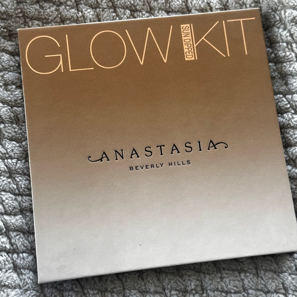 Anastasia Beverly Hills Glow Kit Highlight Kit
